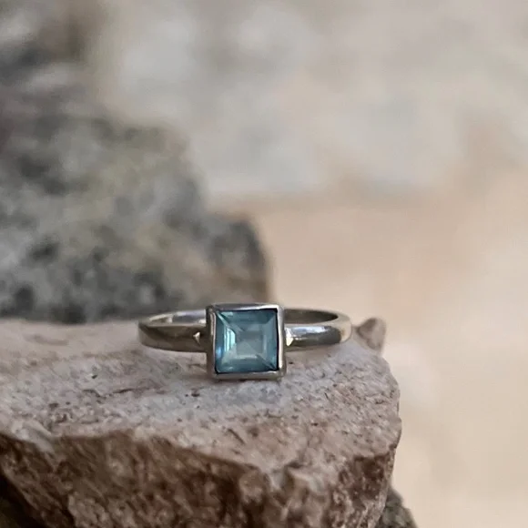 Royal Cerulean Stone Sterling Silver - Picture 11 of 12